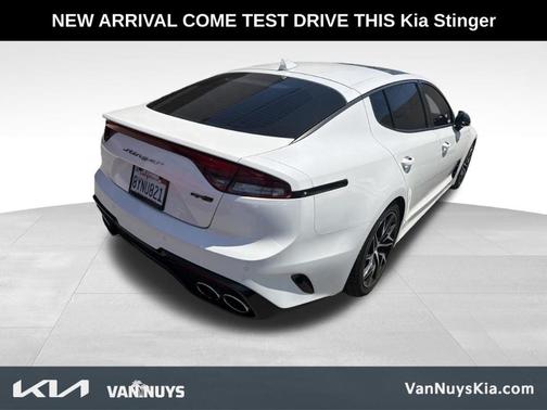 Snow White Pearl 2022 Kia Stinger GT-Line