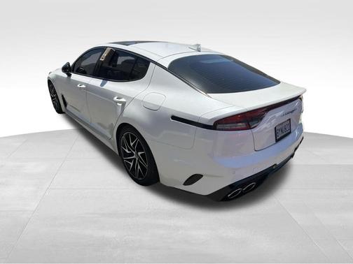 Snow White Pearl 2022 Kia Stinger GT-Line