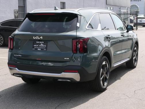 2025 Kia Sorento Hybrid EX