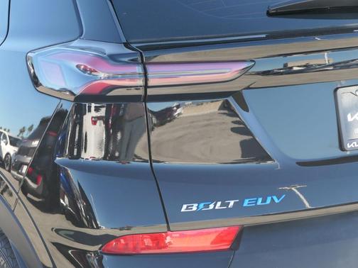 2023 Chevrolet Bolt EUV LT