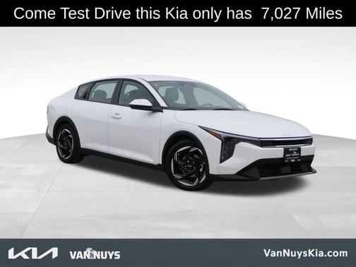 2025 Kia K4 EX