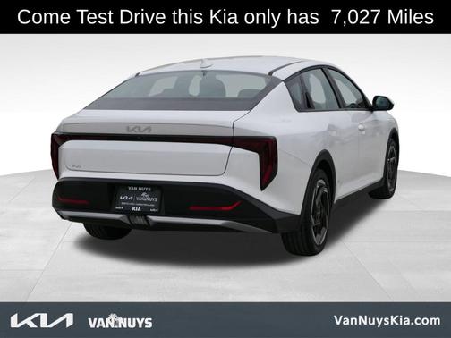 2025 Kia K4 EX