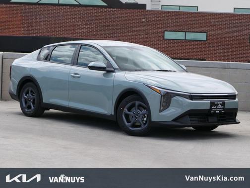 2025 Kia K4