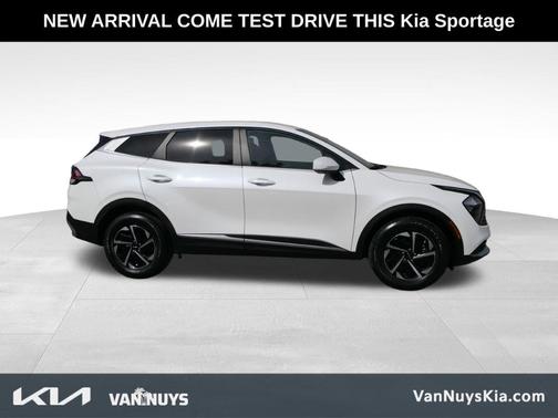 2023 Kia Sportage Hybrid LX