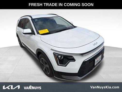 Snow White Pearl 2025 Kia Niro Plug-In Hybrid EX