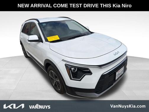 Snow White Pearl 2025 Kia Niro Plug-In Hybrid EX