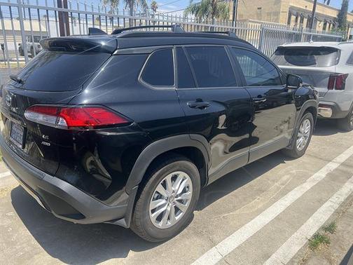 2024 Toyota Corolla Cross LE