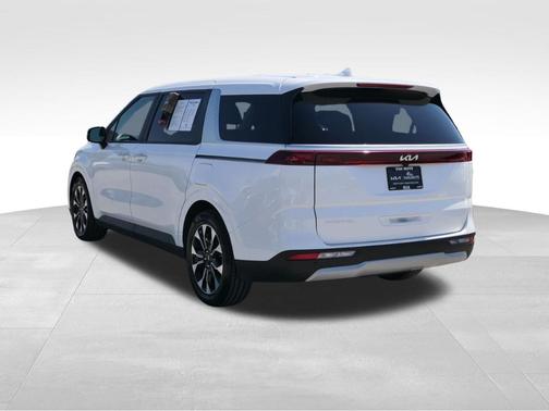 2023 Kia Carnival EX
