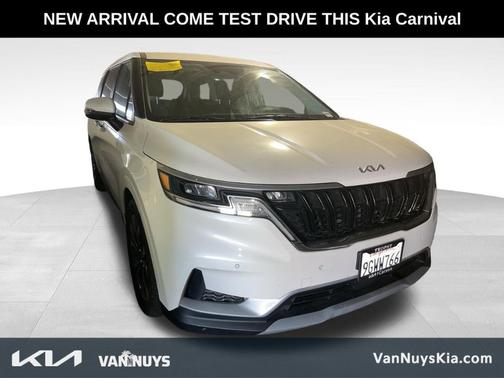 2023 Kia Carnival EX