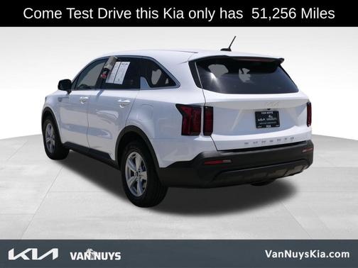 2022 Kia Sorento LX