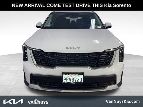 2025 Kia Sorento LX