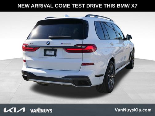 2022 BMW X7 M50i