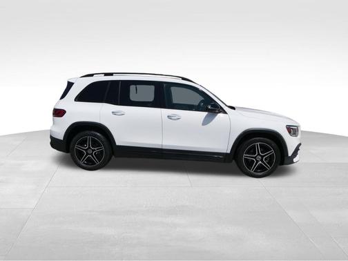 Digital White 2021 Mercedes-Benz GLB 250 Base