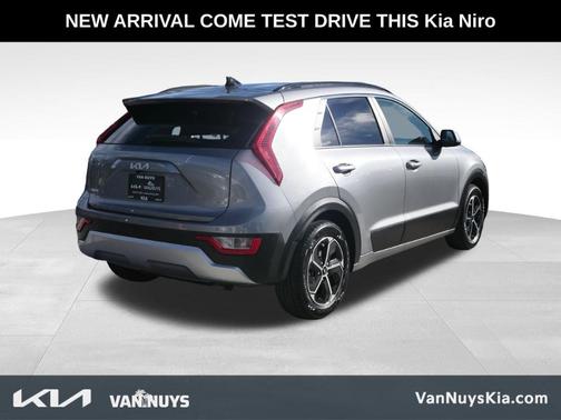 2023 Kia Niro EX