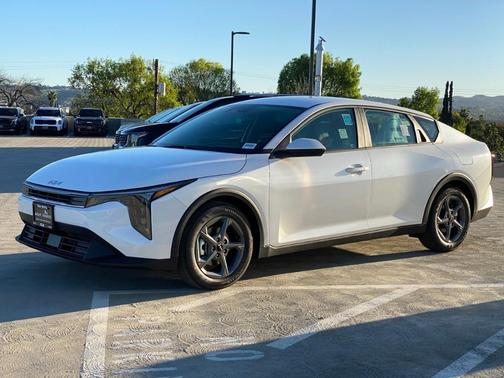 2026 Kia K4 