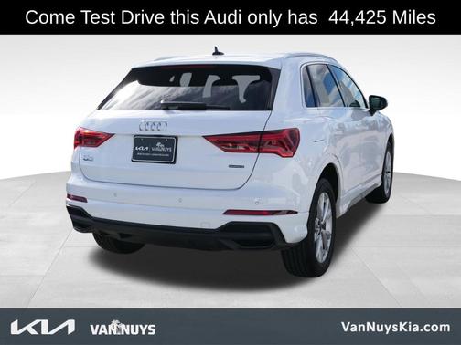 2024 Audi Q3 45 S line Premium