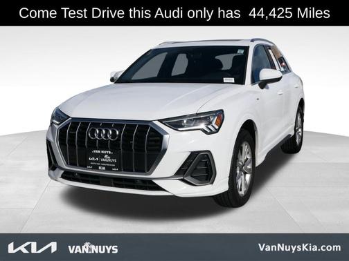 2024 Audi Q3 45 S line Premium