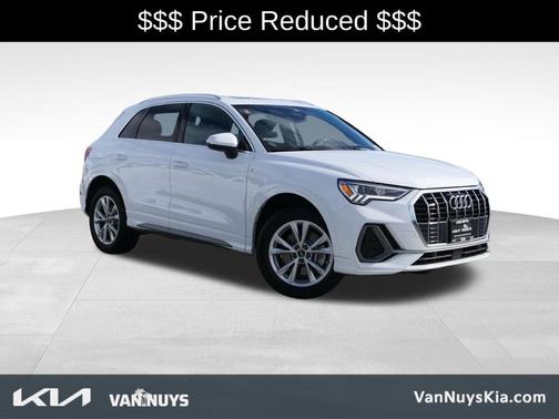 2024 Audi Q3 45 S line Premium
