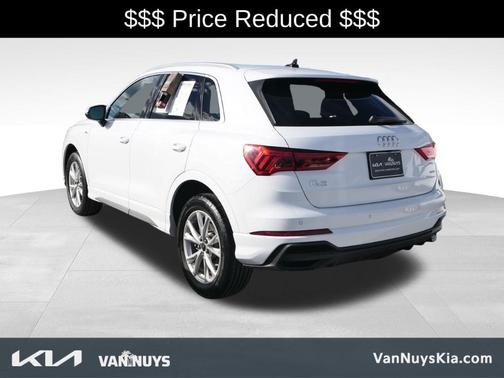 2024 Audi Q3 45 S line Premium