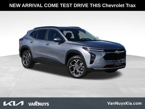 2025 Chevrolet Trax LT