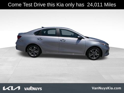 2023 Kia Forte LXS