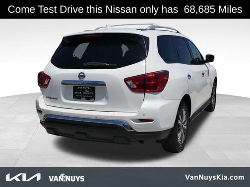 2020 Nissan Pathfinder S