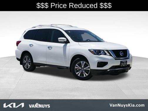 2020 Nissan Pathfinder S