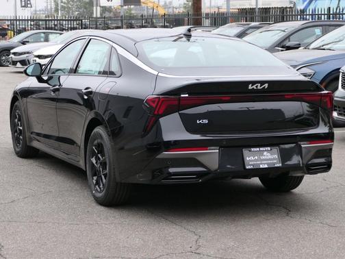 2025 Kia K5 LXS