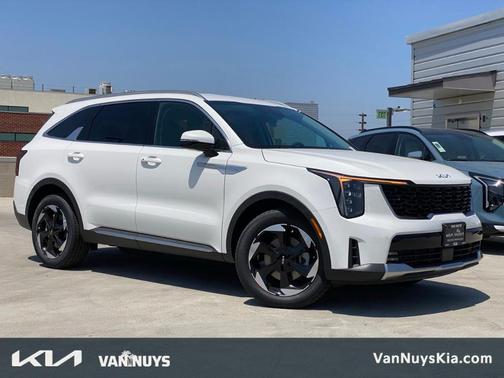 Snow White Pearl 2026 Kia Sorento Hybrid EX
