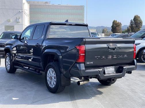 UNDERGROUND 2025 Toyota Tacoma SR5