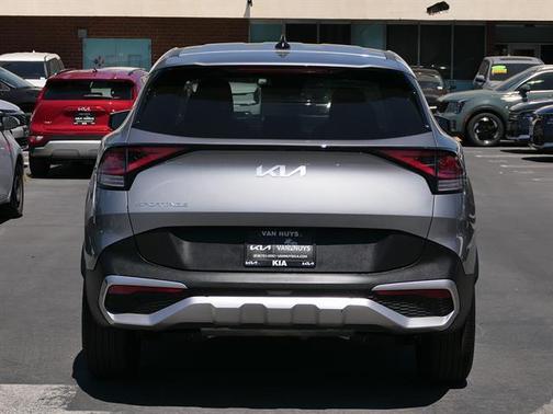 Gray 2025 Kia Sportage LX
