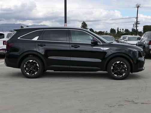 Ebony Black 2026 Kia Sorento S