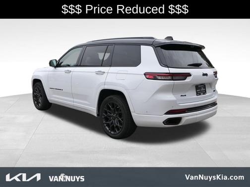 Bright White Clearcoat 2023 Jeep Grand Cherokee L Summit