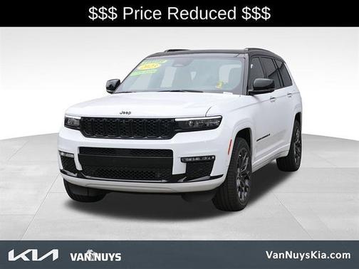Bright White Clearcoat 2023 Jeep Grand Cherokee L Summit