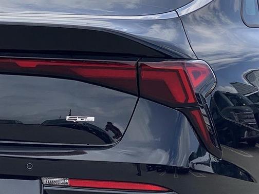 Aurora Black Pearl 2026 Kia K5 GT-Line