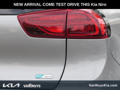 Steel Gray 2022 Kia Niro EX Premium
