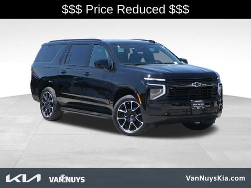 2025 Chevrolet Suburban RST