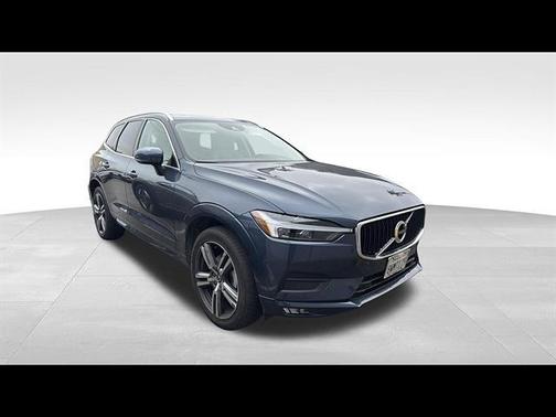 Denim Blue Metallic 2021 Volvo XC60 T5 Momentum