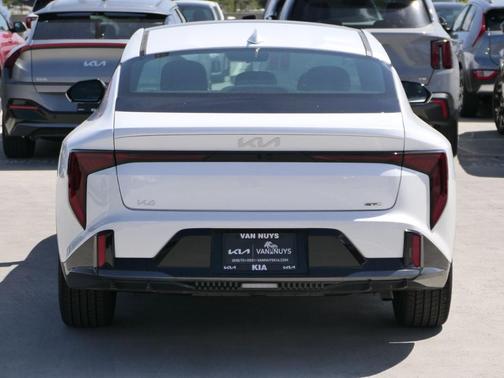 2025 Kia K4 GT-Line