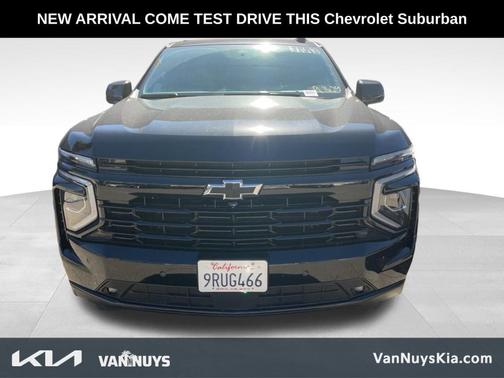 2025 Chevrolet Suburban RST