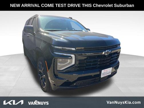 2025 Chevrolet Suburban RST