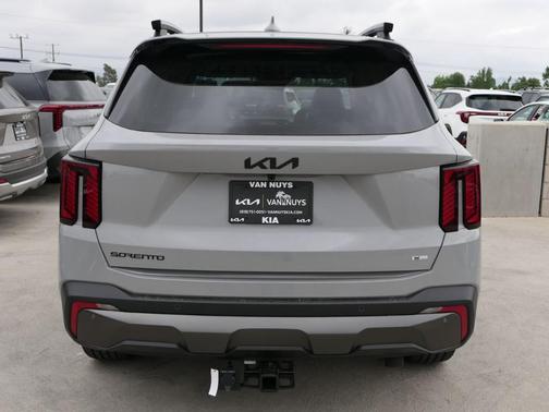 2025 Kia Sorento SX