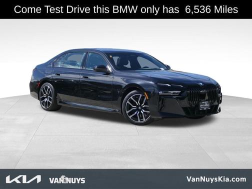2024 BMW 740 i