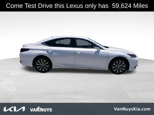 2021 Lexus ES 300h Base