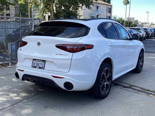 Alfa White 2023 Alfa Romeo Stelvio Veloce