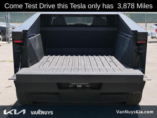 2024 Tesla Cybertruck Base