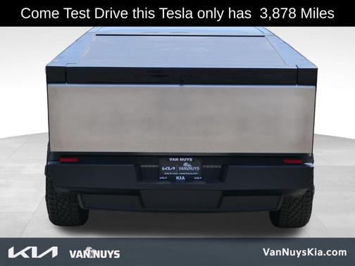 2024 Tesla Cybertruck Base