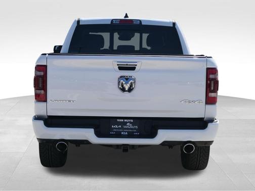 Bright White Clearcoat 2022 RAM 1500 Limited
