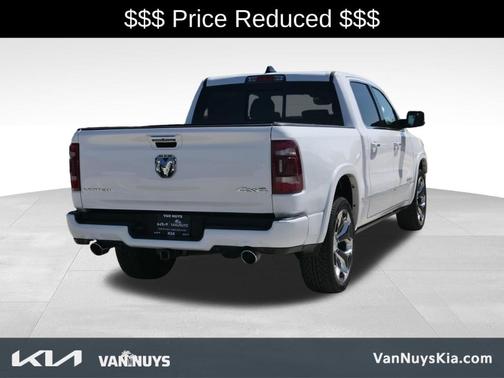 Bright White Clearcoat 2022 RAM 1500 Limited