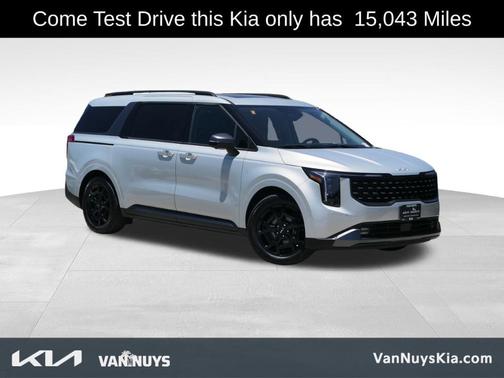 2025 Kia Carnival SX